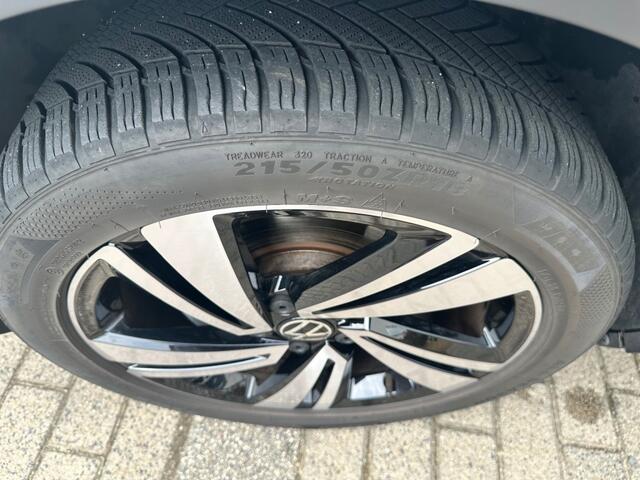 Volkswagen T-Roc 1.5 TSI R-LINE BNS+ facelift model AUTOMAAT