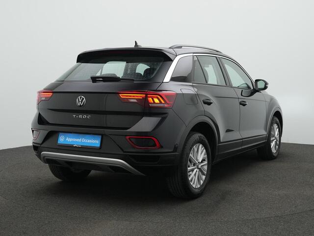 Volkswagen T-Roc 1.5 TSI 150 pk DSG Life | Navigatie | Adaptive Cruise | Parkeersensoren voor/achter | Carplay | 2-zone Climatronic