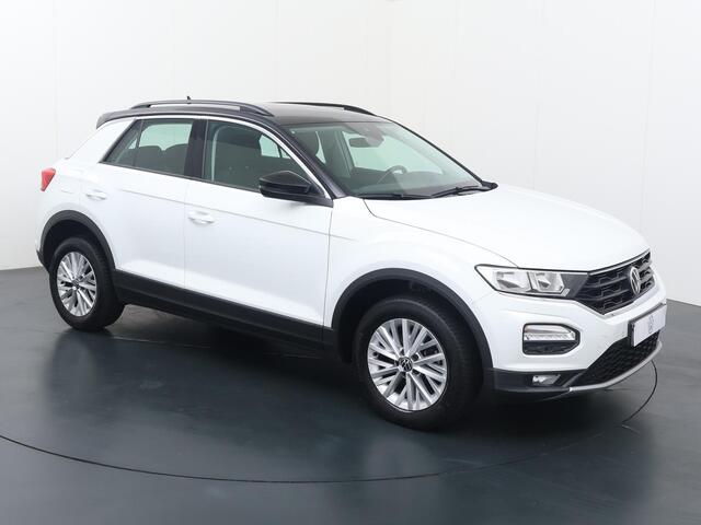Volkswagen T-Roc 1.0 TSI Style | 110 PK | Climate control | Navigatiesysteem | Adaptive cruise control |