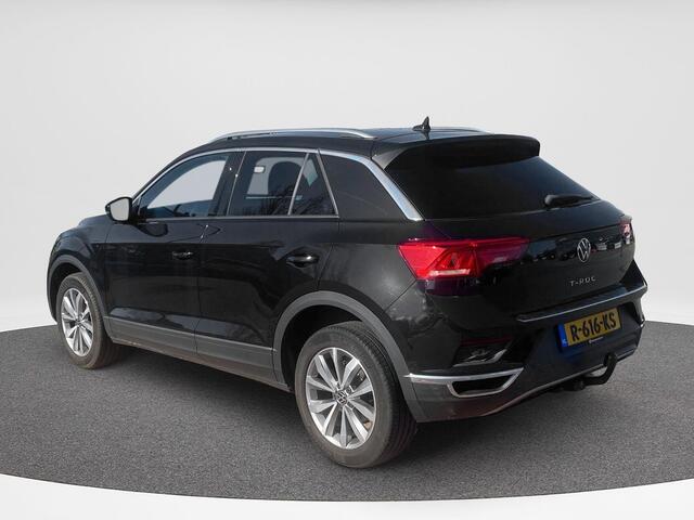 Volkswagen T-Roc 1.5 TSI Style Business | 150 Pk | Automaat | Trekhaak | Navi | Clima | Pdc | A-Camera | LED | 32.210Km !! |