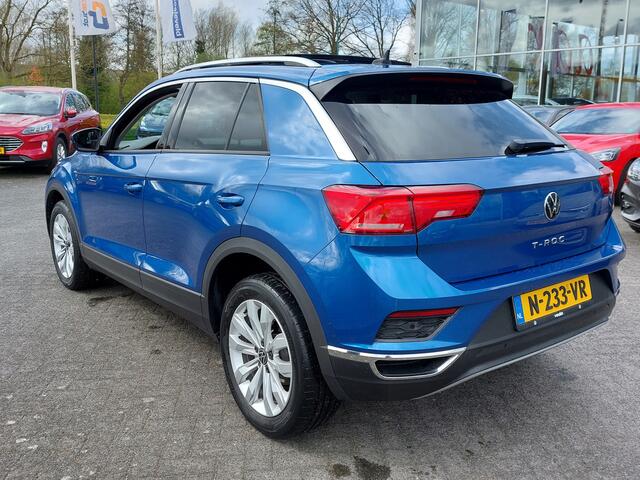 Volkswagen T-Roc 1.0 TSI 110pk Style Advance-Pack | 1ste Eigenaar | Apple Carplay+Android Auto | Clima | Adap.Cruise | Led Koplampen | Panorama Schuifdak | Pdc V+A+Camera | Privacy Glass | 17''lm