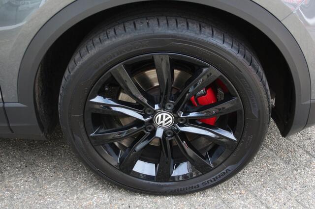 Volkswagen T-Roc 1.5 TSI Sport, Autom, Camera, Trekhaak, Stoelverw., Navi, Carplay