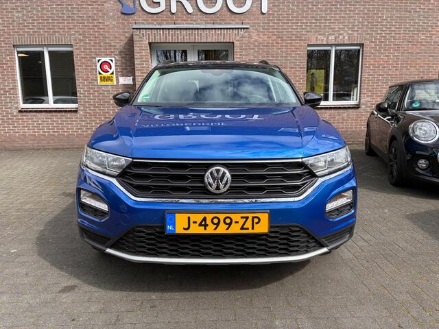 Volkswagen T-Roc 1.5 TSI 150PK AUTOMAAT! TREKHAAK/CAMERA/ADAP.CRUISE