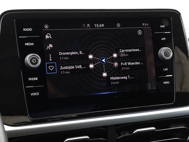 Volkswagen T-Roc 1.0 TSI 110pk Life · Camera · Apple/Android Car Play · P-Sensoren · Airco · Navigatie · 16'' Inch ·