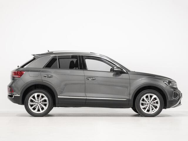 Volkswagen T-Roc 1.5 TSI Life IQ LIghts ACC Stoelv