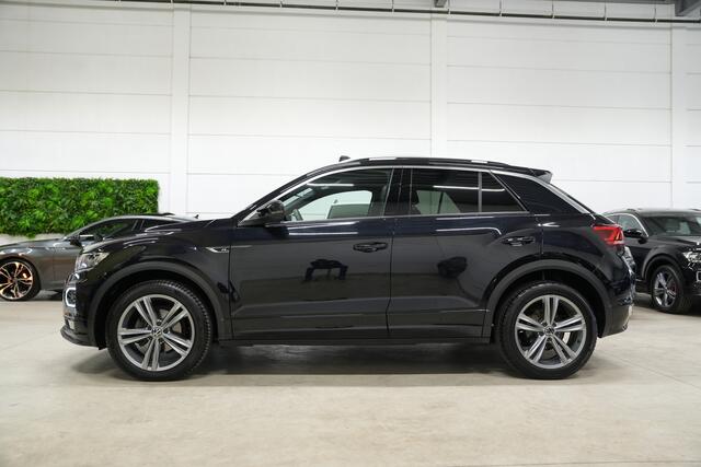 Volkswagen T-Roc 1.5 TSI 3x R-Line * Pano - Virtual - Keyless - Trekhaak - Camera - App - ACC - LED *