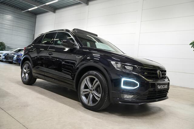 Volkswagen T-Roc 1.5 TSI 3x R-Line * Pano - Virtual - Keyless - Trekhaak - Camera - App - ACC - LED *