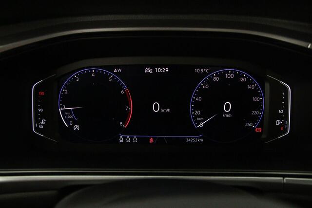 Volkswagen T-Roc Life 1.0 TSI 110pk Adaptive cruise control, Achteruitrijcamera, LED koplampen, App connect, Parkeersensoren, Bluetooth, Airco, DAB, Radio