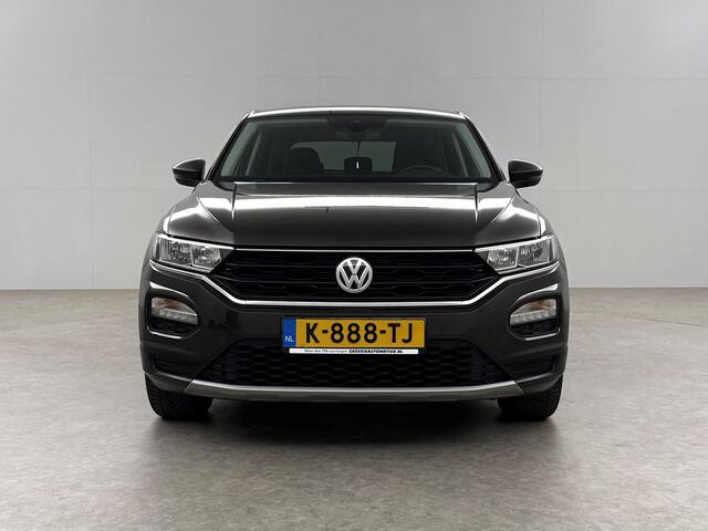 Volkswagen T-Roc 1.0 TSI Sport | Clima | LED | Parkeersensoren | Stoelverwarming | 17"LMV