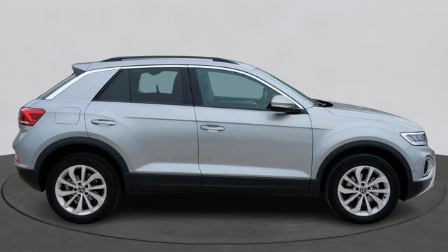 Volkswagen T-Roc 1.5 TSI Automaat Life Edition | Camera | Climatronic | 17" | VERWACHT |