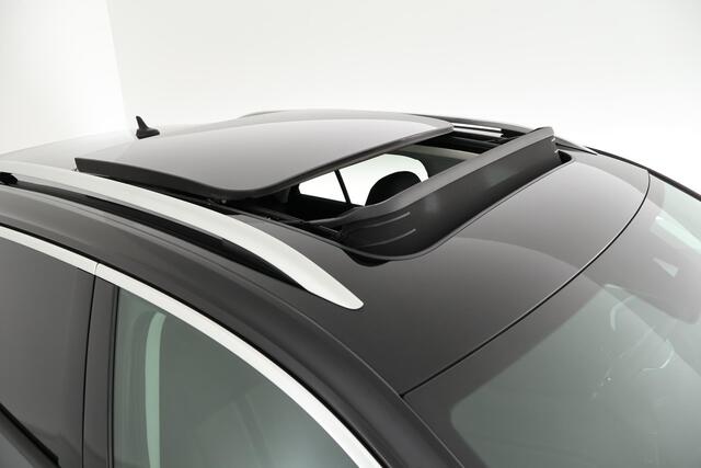 Volkswagen T-Roc 1.5 TSI 150pk DSG Style Trekhaak Camera Stoelverwarming Led Panoramadak Navigatie