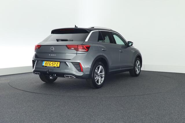 Volkswagen T-Roc 1.5 TSI 150pk R-Line Trekhaak Camera Stoelverwarming + Massage Virtual Cockpit Navigatie