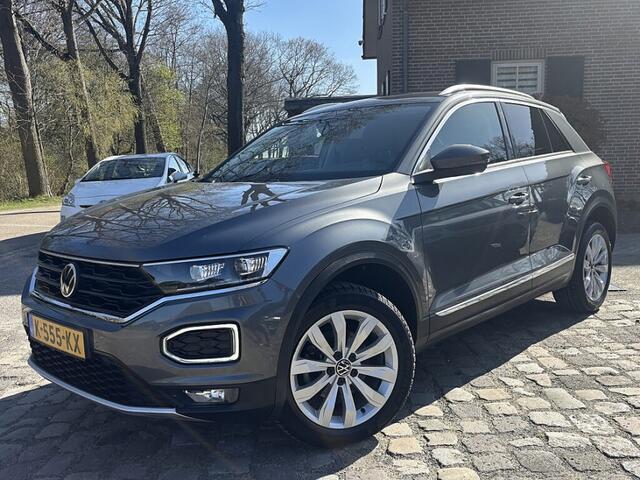 Volkswagen T-Roc 1.5 TSI Sport,led,1/2leer,digid,nav,ecc,th,