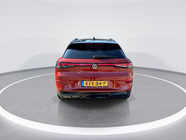 Volkswagen T-Roc 1.5 eTSI R-Line First Edition (360° Camera, Schuif-kanteldak, Elektrische achterklep, etc.)