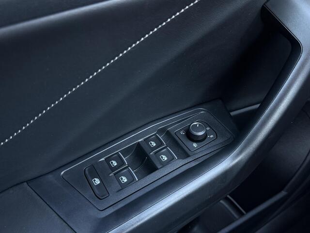 Volkswagen T-Roc 1.5 TSI R-Line Edition AUTOMAAT | Camera | Stoelverw. | El.klep | Blindspot
