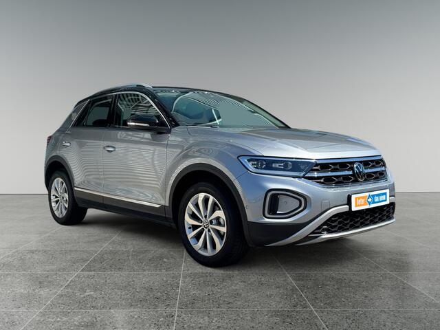 Volkswagen T-Roc 1.0 115pk TSI Life Edition Parkeerassistent (Park Assist) | Adaptive cruise control | 'App-Connect' draadloze smartphone integratie