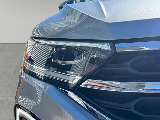 Volkswagen T-Roc 1.0 115pk TSI Life Edition Parkeerassistent (Park Assist) | Adaptive cruise control | 'App-Connect' draadloze smartphone integratie