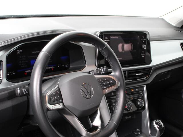 Volkswagen T-Roc 1.0 TSI Life Digitale Cockpit Navigatie Apple Carplay/Android Auto Adaptive Cruise control Parkeer sensoren Lichtmetalen Velgen 16" Extra Getint glas