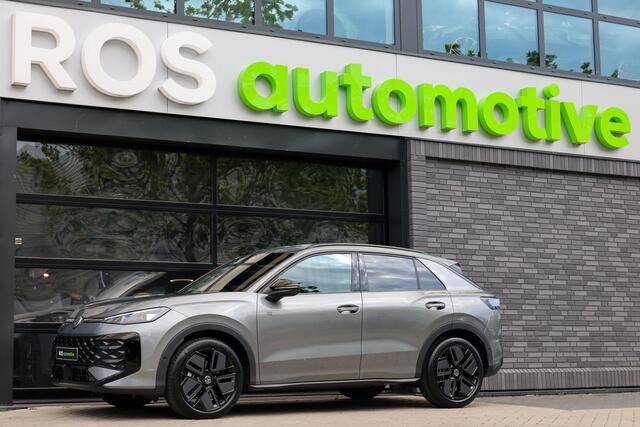 Volkswagen T-Roc 1.5 eTsi R-Line First Edition | NIEUW MODEL | BTW | CAMERA | ELEK.TREKHAAK | ACC | STUURVERWARMING |