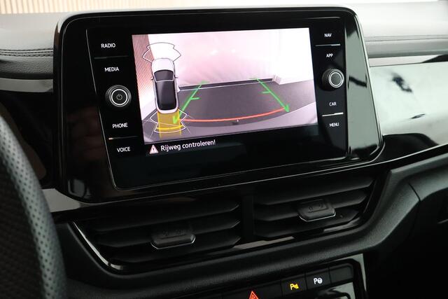 Volkswagen T-Roc Cabrio 1.5 TSI 150pk DSG R-Line Edition Grey Trekhaak Camera Stoelverwarming Navigatie Virtual Cockpit