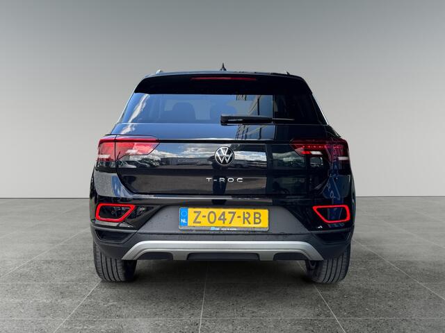 Volkswagen T-Roc 1.0 115pk TSI Life Edition Parkeerassistent (Park Assist) | Achteruitrijcamera 'Rear View' | Adaptive Cruise Control