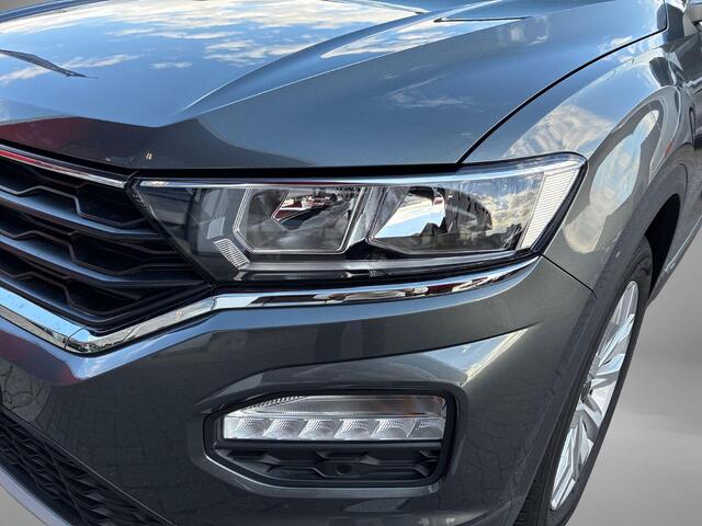 Volkswagen T-Roc 1.5 TSI 150pk DSG Sport · Panoramadak · Camera · Beats Audio · Keyless · Stoelverwarming · Alarmklasse 3 · ACC ·