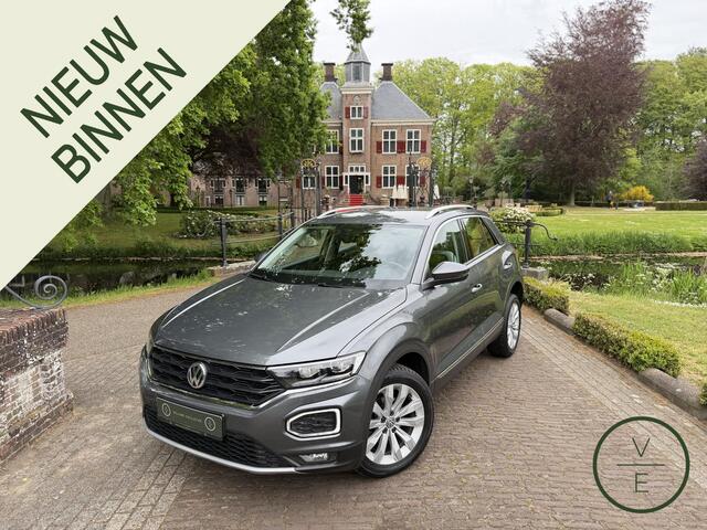 Volkswagen T-Roc 1.5 TSI Sport | Keyless | Camera | Trekhaak | DigiDash |