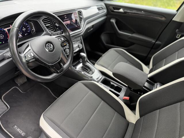 Volkswagen T-Roc 1.5 TSI Sport | Keyless | Camera | Trekhaak | DigiDash |