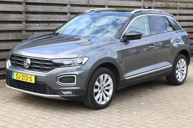 Volkswagen T-Roc 1.5 TSI Sport / Navi / Apple Carplay / Panoramadak