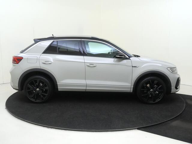 Volkswagen T-Roc 1.5 TSI R-Line Edition | Company Car | 19 Inch LM velgen | Achteruitrijcamera | Navigatie | Digital Cockpit Pro | Easy open kofferklep | Keyless Entry & Start |