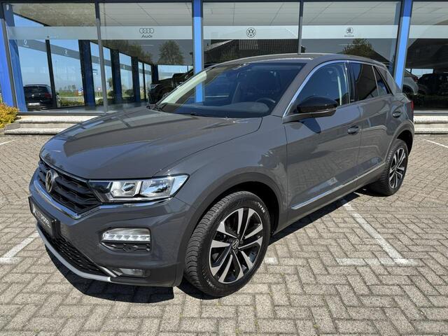 Volkswagen T-Roc 1.5 TSI United | App-connect | Dig.display | Navi | DAB | LMV17"