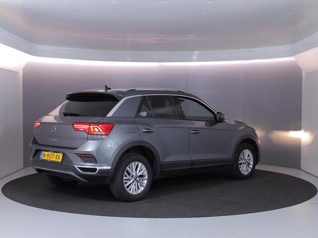 Volkswagen T-Roc 1.0 TSI Style Business 110 pk | Navigatie | Parkeersensoren | Achteruitrijcamera | Autom. airco | Adaptieve cruise control |