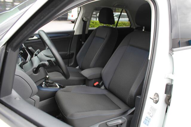 Volkswagen T-Roc 1.5 TSI 150Pk Automaat United | Trekhaak | Stoelverwarming