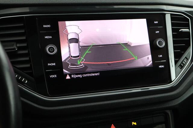 Volkswagen T-Roc 1.5 TSI 150pk DSG R-Line Sport Panoramadak Keyless Camera Stoelverwarming