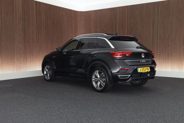 Volkswagen T-Roc 1.5 TSI 150pk DSG R-Line Sport Panoramadak Keyless Camera Stoelverwarming