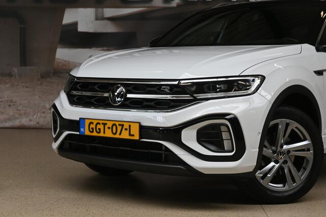 Volkswagen T-Roc 1.5 TSI 150pk R-Line | IQ. Light | Camera | Trekhaak | 100% (Dealer) onderhouden label