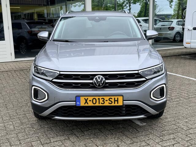 Volkswagen T-Roc 1.5 TSI Style | Automaat | LED | Keyless | Adapt. Cruise | Apple/Android | PDC v+a incl Camera | Afn. Trekhaak
