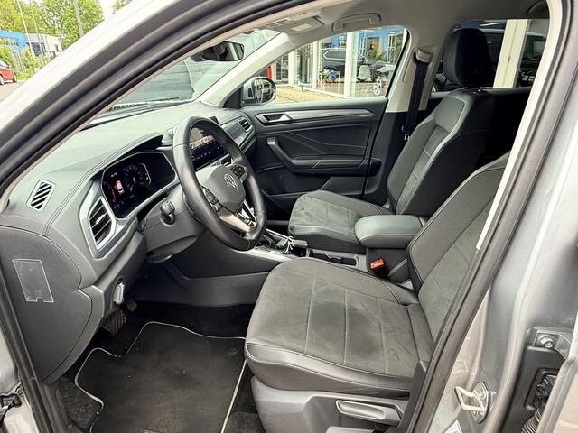 Volkswagen T-Roc 1.5 TSI Style | Automaat | LED | Keyless | Adapt. Cruise | Apple/Android | PDC v+a incl Camera | Afn. Trekhaak