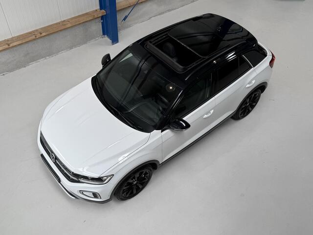 Volkswagen T-Roc 1.5 TSI Style 150 PK - PANORAMADAK - AUTOMAAT - STOELVERWARMING - ADAPTIEVE CRUISE CONTROL - CARPLAY - VIRTUAL COCKPIT