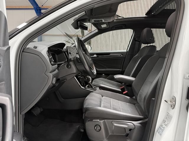 Volkswagen T-Roc 1.5 TSI Style 150 PK - PANORAMADAK - AUTOMAAT - STOELVERWARMING - ADAPTIEVE CRUISE CONTROL - CARPLAY - VIRTUAL COCKPIT