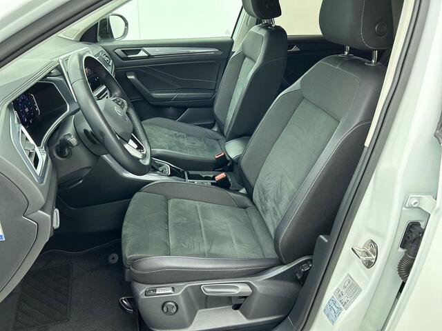 Volkswagen T-Roc 1.5 TSI 150pk DSG / Automaat Style two tone Navigatie Apple Carplay/Android Auto Parkeersensoren Camera Adaptive Cruise Control Blind Spot Assist Park Assist Stoel- en stuurverwarming Elektrische achterklep LED-koplampen