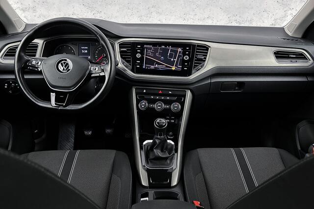 Volkswagen T-Roc 1.0 TSI Style | Adaptieve cruise control | Navigatie | Parkeersensoren