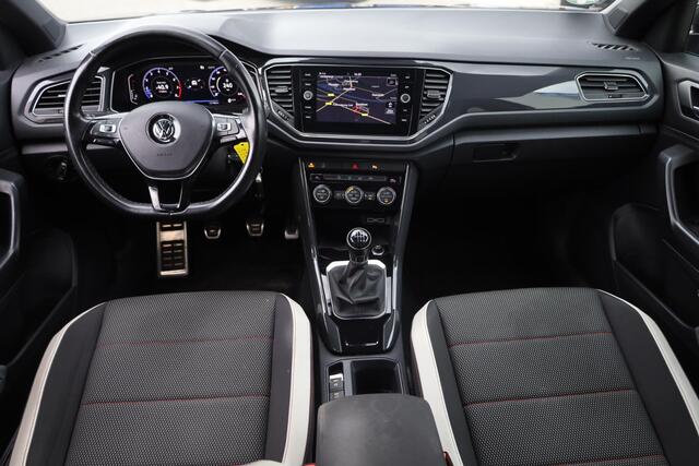 Volkswagen T-Roc 1.5 TSI Sport NL auto 1ste eigenaar door ons onderhouden, 18" LMV, trekhaak, privacy glas, zwarte hemel, digital cockpit, navigatie, Full led, ACC en app connect