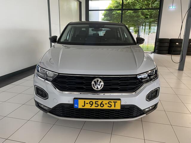 Volkswagen T-Roc 1.5 TSI Sport Carplay / Navigatie / Camera