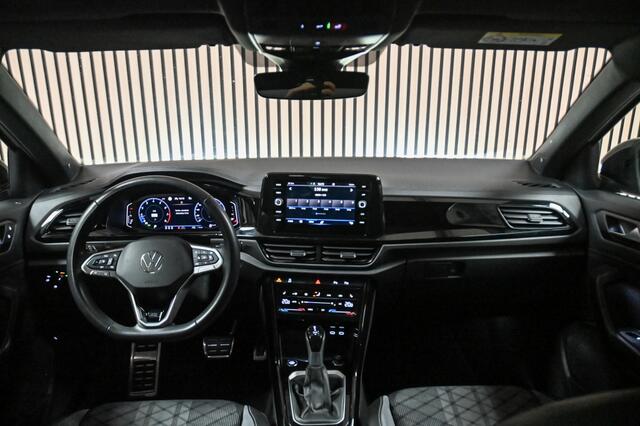 Volkswagen T-Roc 1.5 TSI R-Line | PANO | ACC | STOELVERWARMING | TREKHAAK