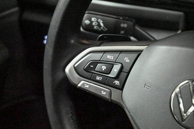 Volkswagen T-Roc 1.5 TSI R-Line | PANO | ACC | STOELVERWARMING | TREKHAAK