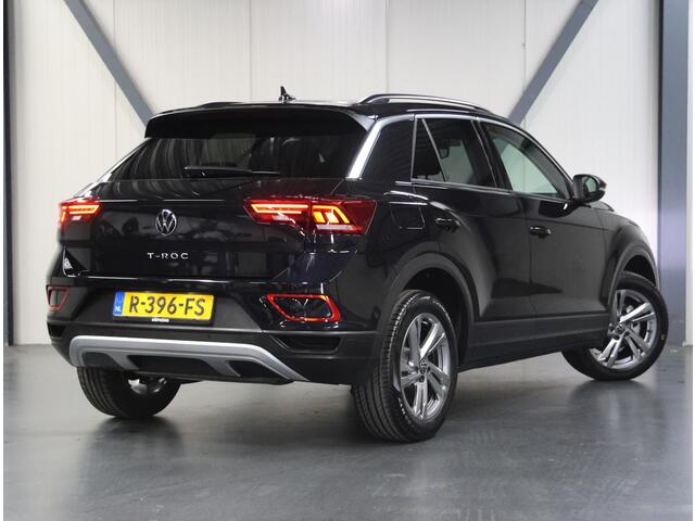 Volkswagen T-Roc 1.5 150PK TSI Life | 1ste eigenaar | AppleCarPlay/AndroidAuto | Climate Control | Adaptief Cruise Control | Camera | Keyless | FULL LED | Navigatie | LMV | Parkeersensoren | Privacy Glass | Isofix |
