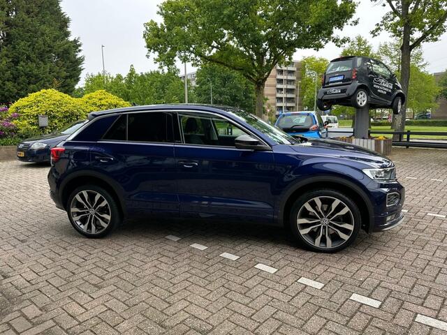 Volkswagen T-Roc 1.5 TSI SPORT Business R Automaat Navi Cruise Telefoon