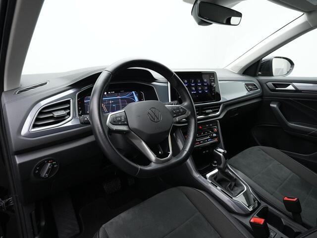 Volkswagen T-Roc 1.5 TSI 150 pk DSG Style | Achteruitrijcamera | Adaptive Cruise | Stoelverwarming | Navigatie