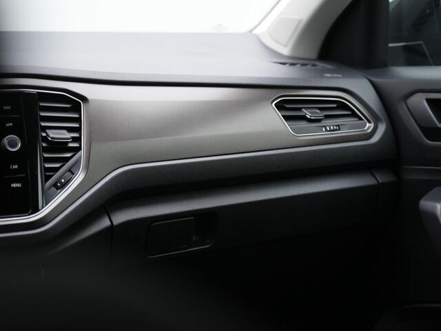 Volkswagen T-Roc 1.5 TSI 150 pk DSG Style | Trekhaak | Navigatie | Adaptive Cruise | Achteruitrijcamera